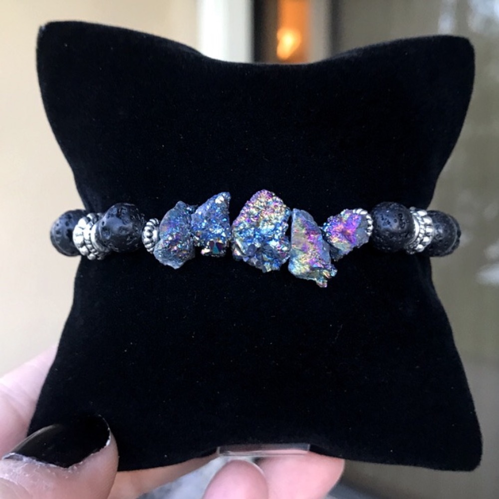 Genuine purple druzy quartz lava rock bracelet - Picture 2 of 6